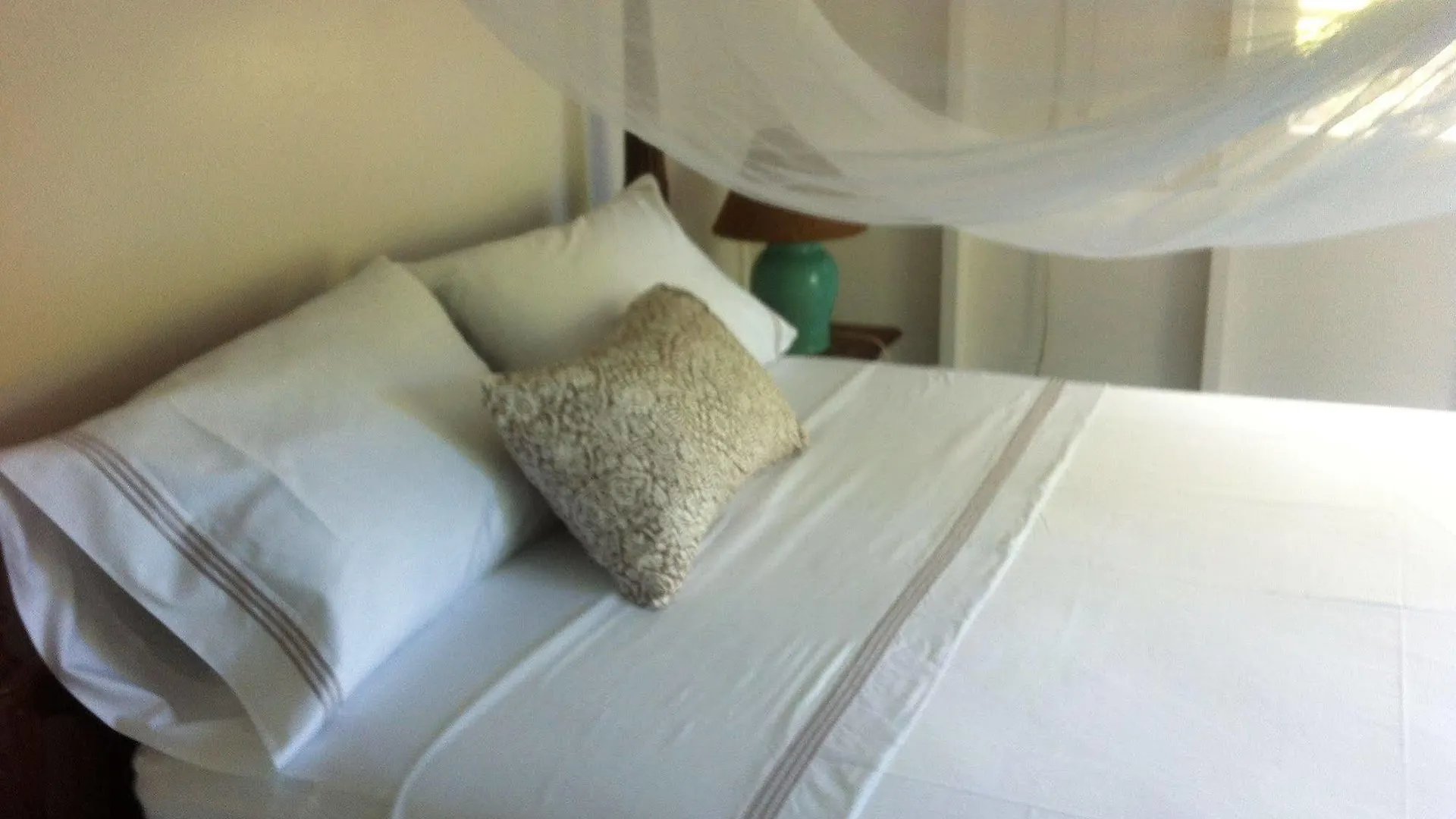 Galley Bay Cottages Five Islands Village 3*,